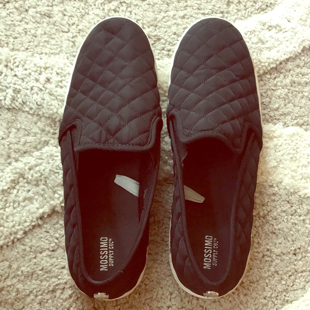 Mossimo slip ons